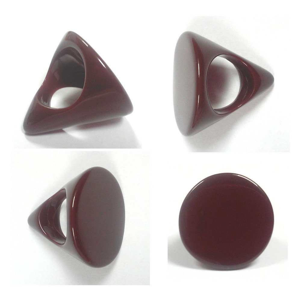 Chic Brown Lucite 60s Statement Ring Size 7